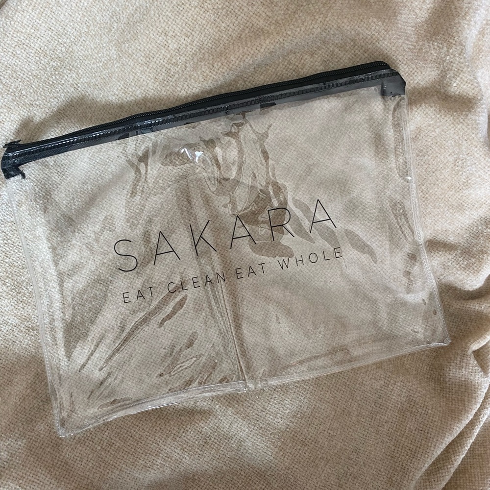 Sakara clear zipper pouch